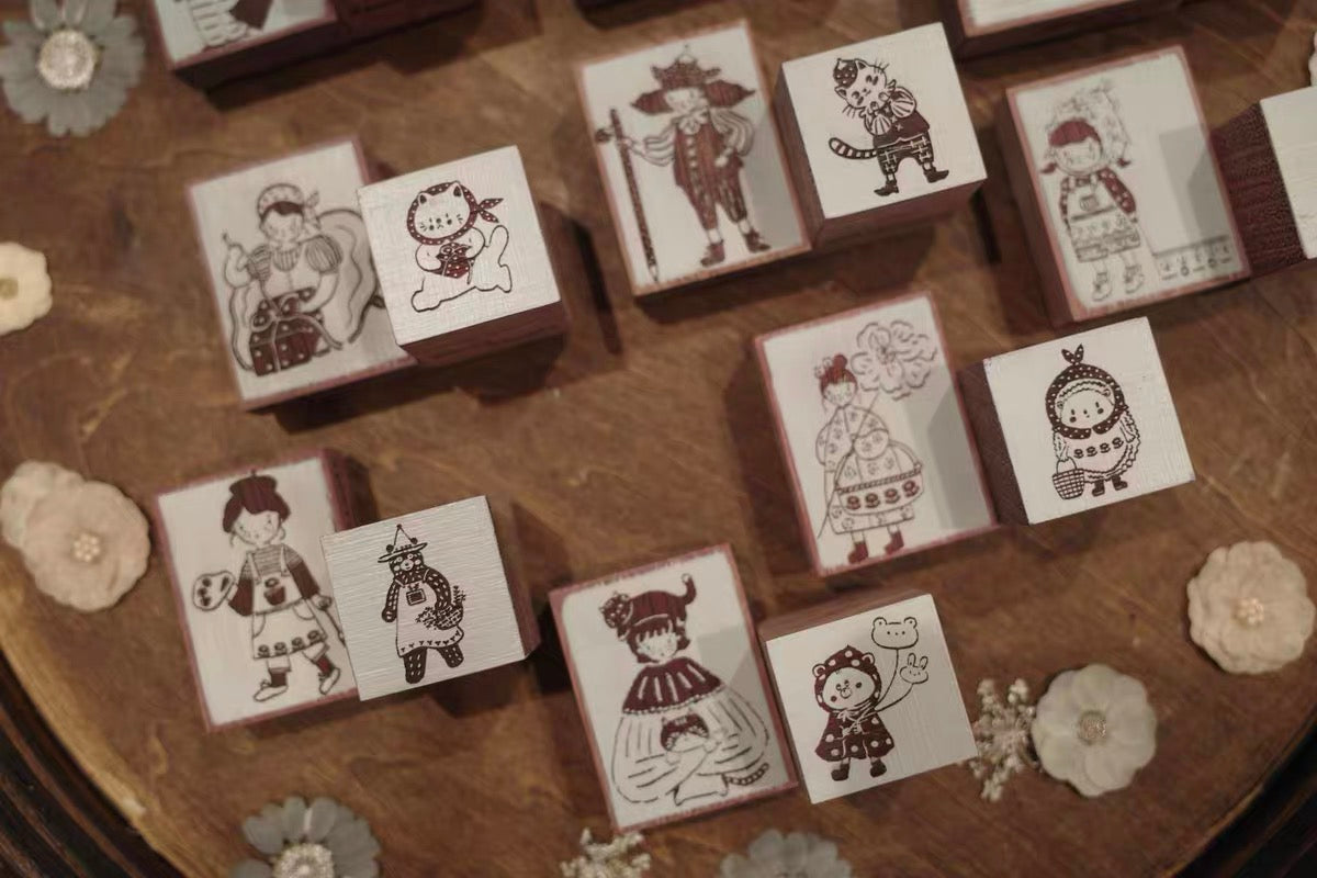 Hanen Studio _ Rubber Stamp _ Little Animal Friends Series / Holding Gift