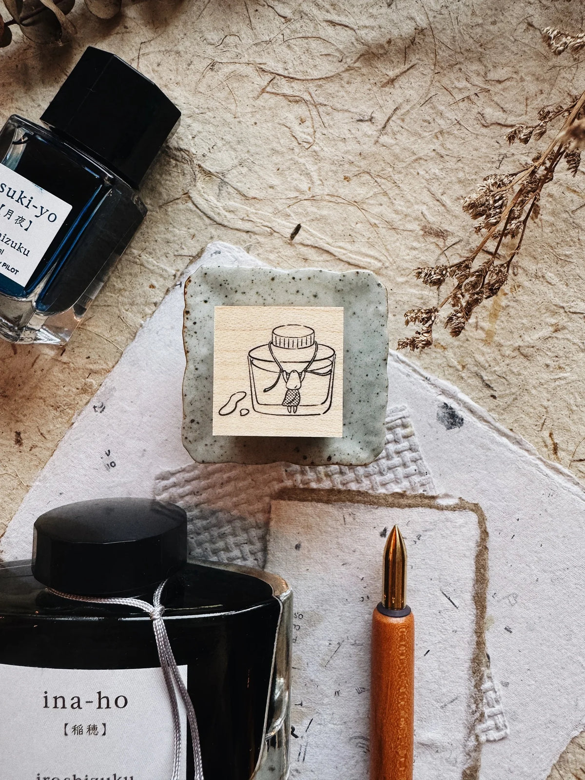 Penspapersplanner Rubber Stamp _ A Quiet Love for Stationery