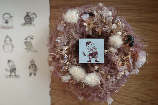 Hanen Studio _ Rubber Stamp _ Little Animal Friends Series / Strawberry Kitty